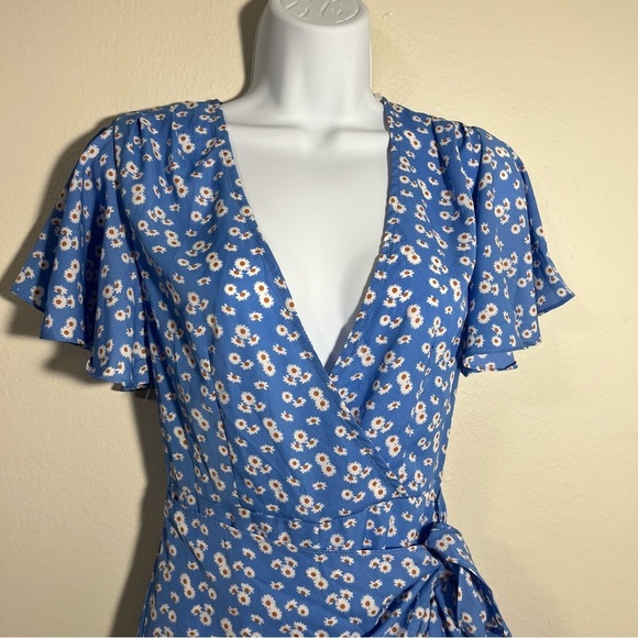 Princess Polly Daisy Floral Wrap skirt Romper Flutter Sleeve Size 2 Party Date - Picture 4 of 10